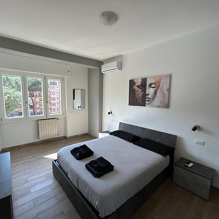 Casa Lino Apartment โรม ภายนอก รูปภาพ